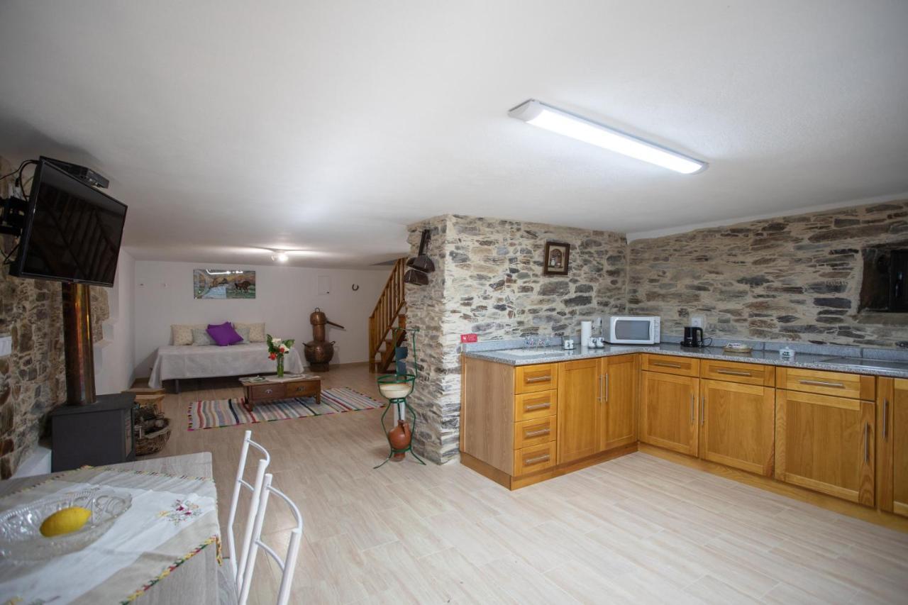 Pensjonat Cavalo De Xisto - Turismo Rural, Lda. Almaceda Zewnętrze zdjęcie